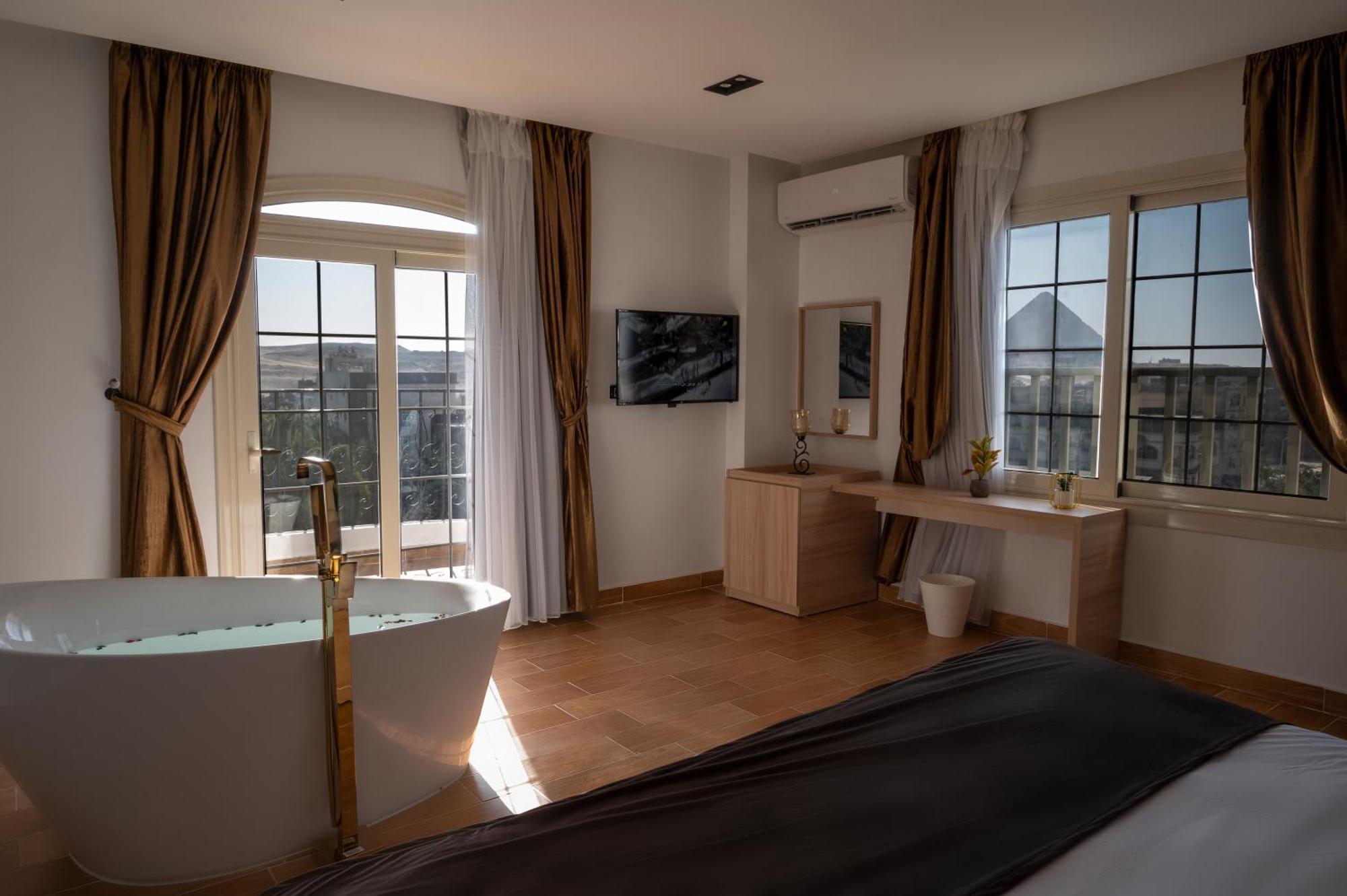 Palm Pyramids View Hotel Kafret el-Gabal エクステリア 写真